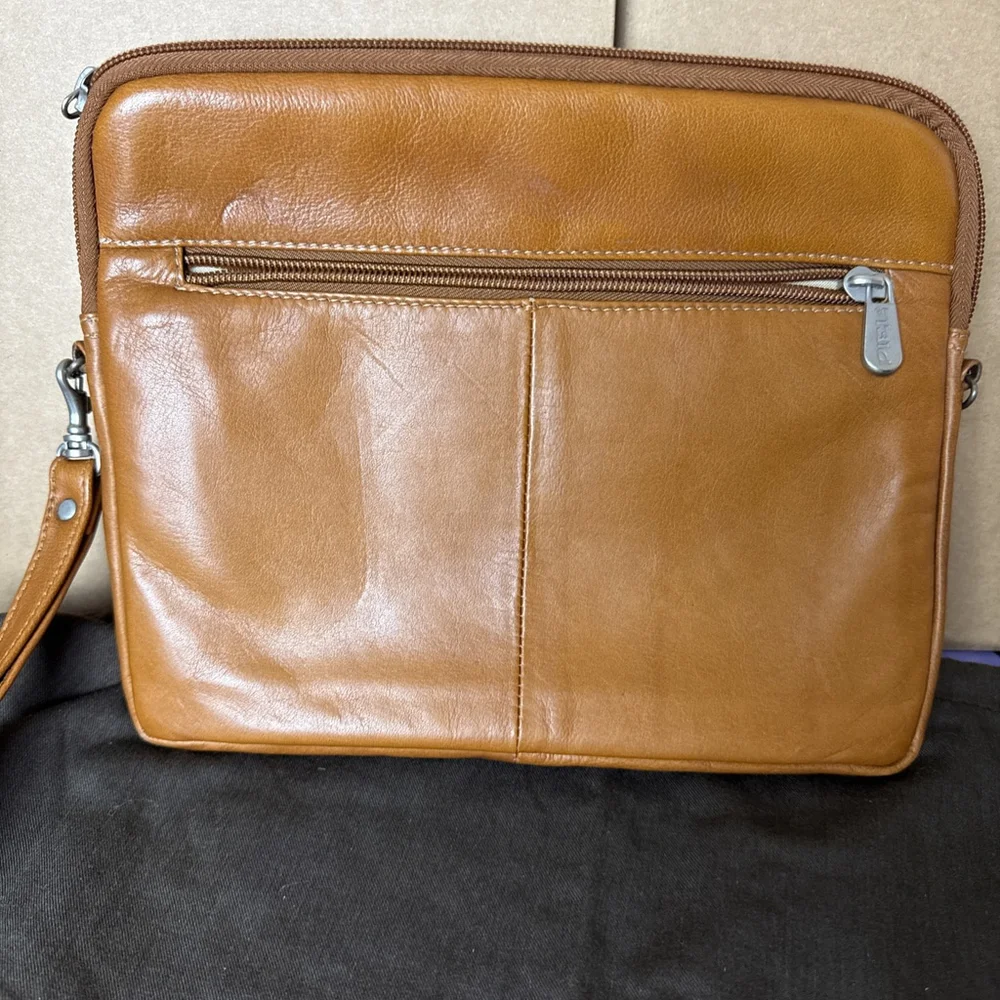 Piel Leather 10 Inch Laptop Kindle Bag Wristlet Clutch